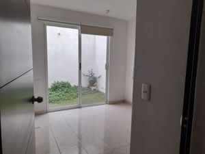 RENTA DE DUPLEX EN PLANTA BAJA EN PRIVALIA