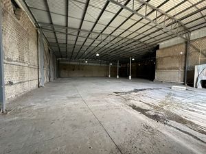 Bodega en Renta 1200 m² a 5 Min de Periferico por Adolf Horn