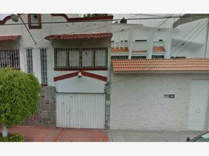 Casa en Venta en Aviacion Civil Venustiano Carranza