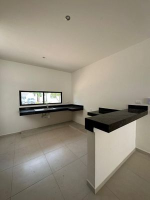 CASA EN VENTA MERIDA PRIVADA ZANTE, LEANDRO VALLE, MERIDA, YUCATAN