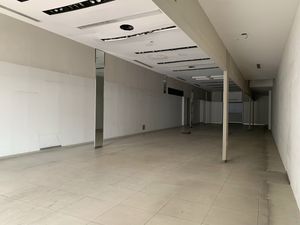 Vista interior / area de showroom