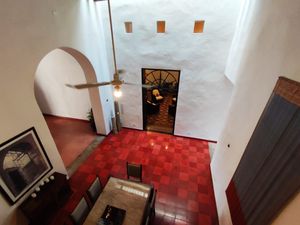 ESPECTACULAR CASA COLONIAL EN VENTA MERIDA CENTRO SANTA LUCIA (AVC-2281)