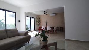 HERMOSA AMPLIA CASA EN VENTA MERIDA, MONTES DE AME (AVC-2288)