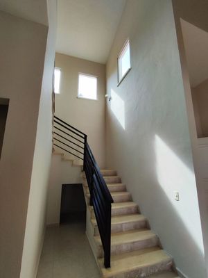 OPORTUNIDAD CASA  EN VENTA PLAYA DEL CARMEN, RES. PLAYA MAGNA DE LUJO (FVC-2201)