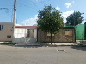 CASA EN VENTA MERIDA, UNIDAD MORELOS CERCA VICENTE SOLIS (GVC-2207)