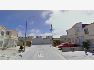 Casa en Venta en Urbi Quinta del Cedro Tijuana