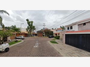 Casa en Venta en Lomas Santa Rita Guadalajara