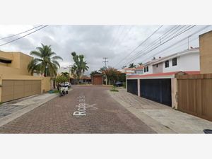 Casa en Venta en Lomas Santa Rita Guadalajara