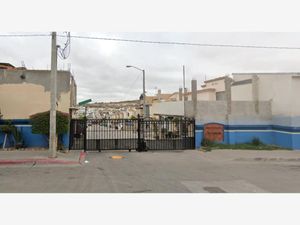 Casa en Venta en Urbi Quinta del Cedro Tijuana