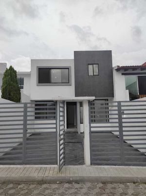 SE VENDE CASA  en Milenio III, Querétaro