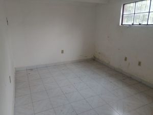 LOCAL COMERCIAL EN RENTA EN “PLAZA LA JOYA”