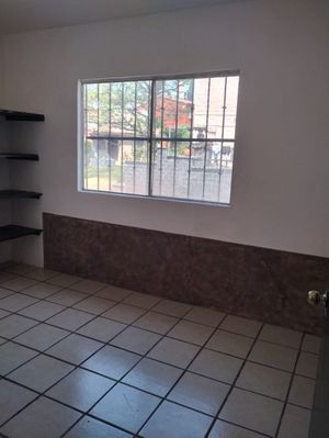 SE VENDE CASA REMODELADA  "GRAN OPORTUNIDAD"