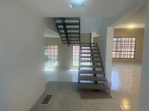 Casa en venta Col. Sicomoro (av. mirador y Periférico Ortiz Mena)