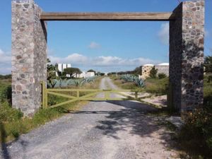 Gated entrance for your security