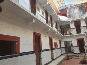 Hotel en Venta en Centro Histórico de Puebla, Ideal para Remodelación.