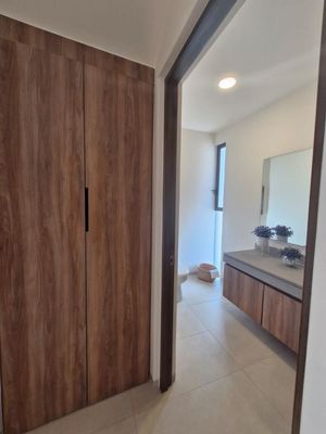 Preventa Casa de 3 recámaras con baño propio, equipada en Qro moderno