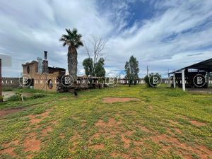 GRANJA EN VENTA UBICADA EN COLONIA VALLES DE CHIHUAHUA, EJIDO TABALAOPA