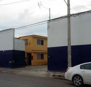 Oficina con nave industrial, en venta, col. Bojórquez