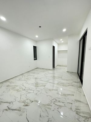 Casa con 4 dormitorios y piscina, en venta en Soluna Residencial