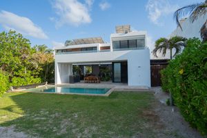 Casa frente al mar en VENTA  con paneles solares en Chelem