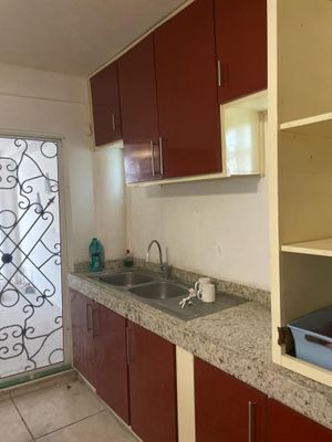 SE VENDE CASA EN PRIVADA EN ESQUINA