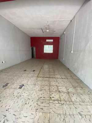 SE RENTA LOCAL COMERCIAL EN AVENIDA PRINCIPAL