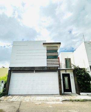 CASA EN VENTA EN CIUDAD DEL CARMEN EN FRACCIONAMIENTO RAICES