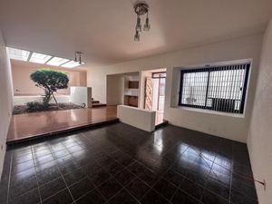 Casa en venta zona Bosques