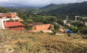 Terreno con vista al lago