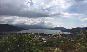 Terreno con vista al lago