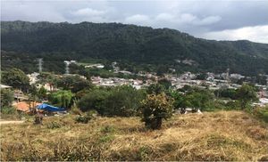 Terreno con vista al lago