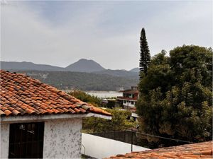 Casa en venta en Valle de Bravo.