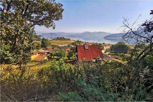 Terreno con vista al lago