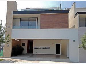 Casa en Venta en Cumbres Elite Premier García