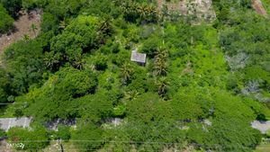 terreno cerca Izamal y tren Maya y Mérida Yucatán sobre carretera