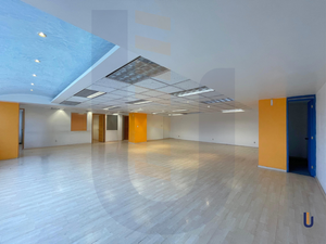 Oficina en renta - 300 m2 - Sobre Av. Insurgentes Sur