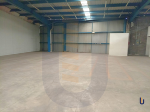 Local comercial con Mezanine en renta - 700 m2 - Sobre Av. Ermita Iztapalapa