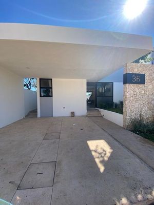 CASA DE DOS PLANTAS EN GRAN UBICACIÓN - EN VENTA