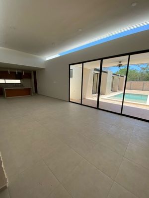 Exclusivas 15 casa de ensueño al norte de la ciudad de Mérida.