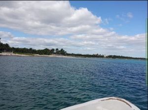 TERRENO EN VENTA FRENTE AL MAR EN PLAYA DEL CARMEN