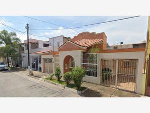 Casa en Venta en Jardines del Country Guadalajara