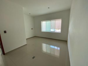 Casa en Venta en Residencial Provenza (La Romana) Tlajomulco de Zúñiga