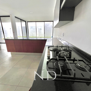 HERMOSA RESIDENCIA EN VENTA VALLE IMPERIAL ZAPOPAN.