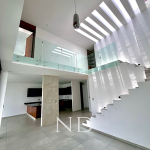 HERMOSA RESIDENCIA EN VENTA VALLE IMPERIAL ZAPOPAN.