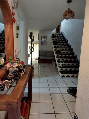 Bonita casa en renta amueblada en Burgos Bugambilias,  En Temixco Morelos.