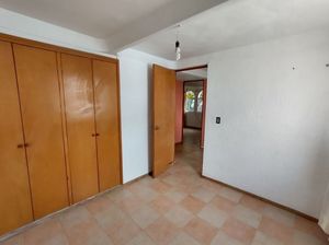 Casa en Venta en Col. San Cristóbal, Cuernavaca Mor.  A un paso de