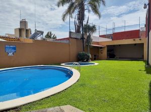 Casa en Venta en Col. San Cristóbal, Cuernavaca Mor.  A un paso de