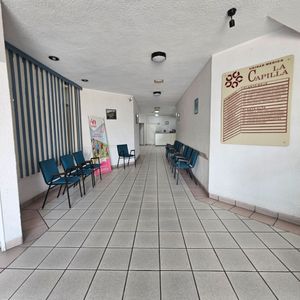 Renta de Consultorio Amueblado en La Unidad Médica La Capilla