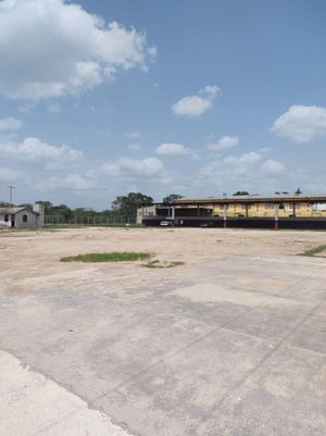 TERRENO COMERCIAL EN RENTA SOBRE CARRETERA MÉRIDA-CANCÚN DE 13,665 M2