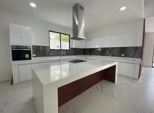 VENTA A CASA EN TAMARA RESIDENCIAL, MÉRIDA, YUCATÁN